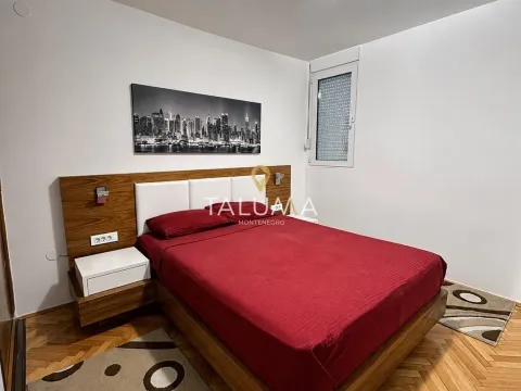 Rent, two bedroom apartment, 78m², Blok 5, Podgorica - image 6