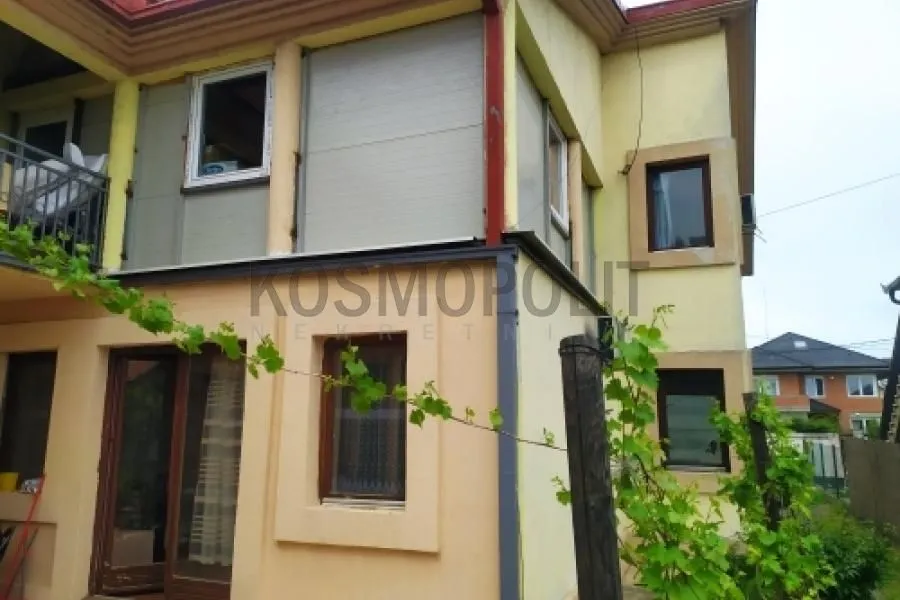 Prodaja, kuća, 389m², Zemun Sve Podlokacije, Beograd