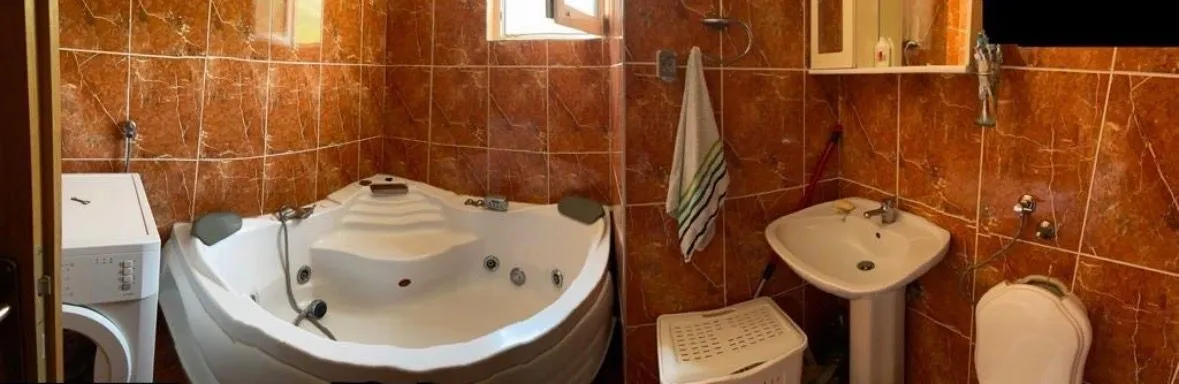 Izdavanje, trosoban stan, 80m², Bijela, Herceg Novi