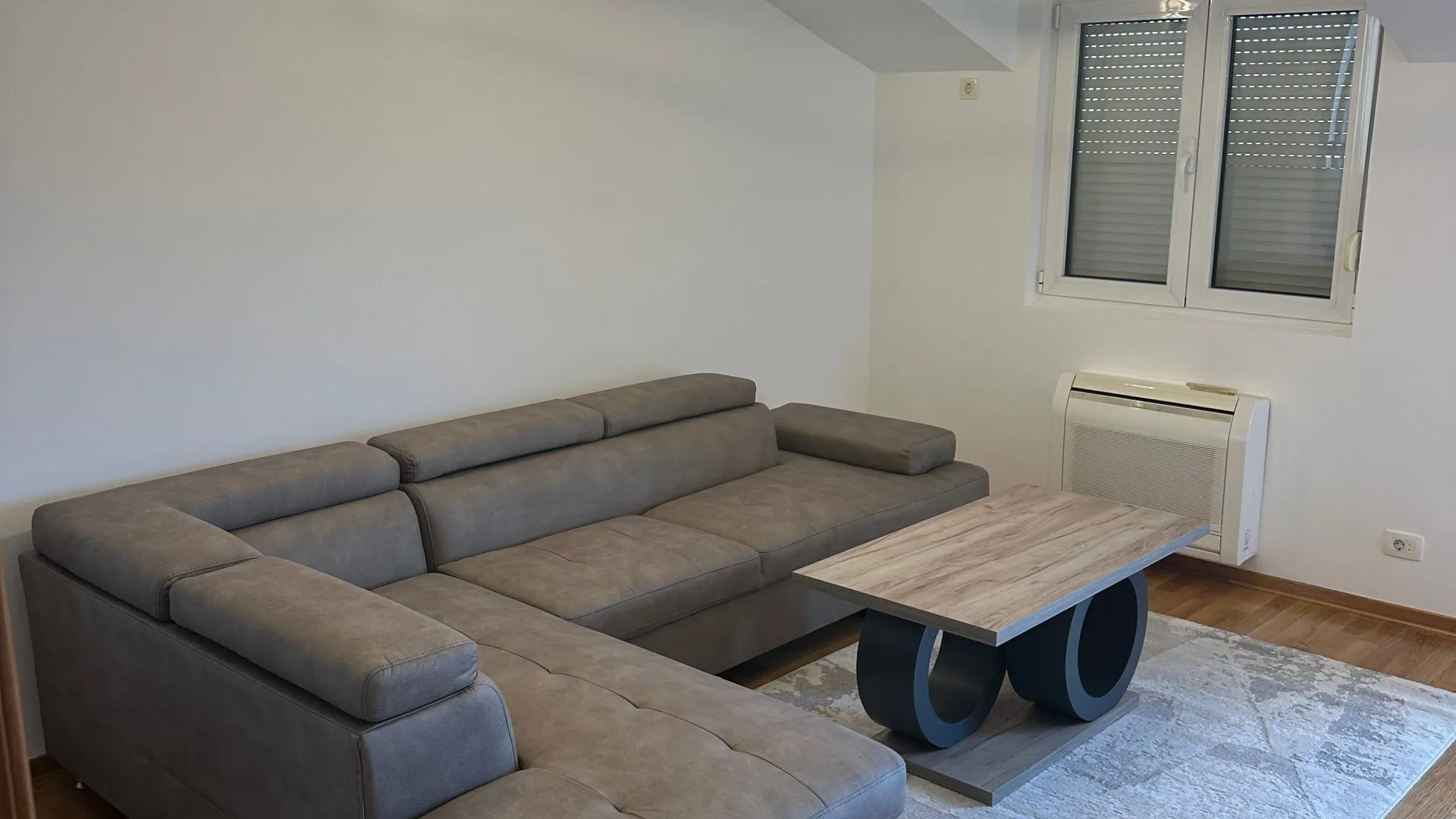 Rent, two bedroom apartment, 72m², Momišići, Podgorica