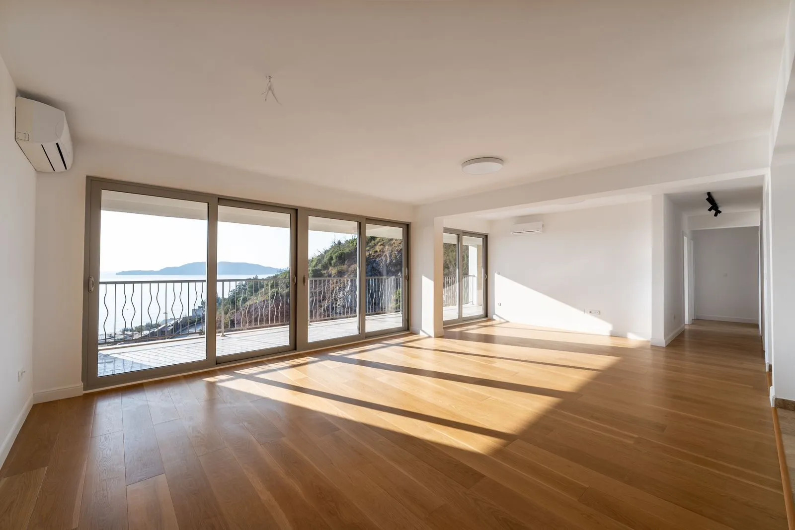 Prodaja, trosoban stan, 160m², Pržno, Budva