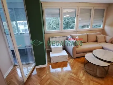 Izdavanje, dvosoban stan, 66m², Liman 1, Novi Sad Sve Podlokacije