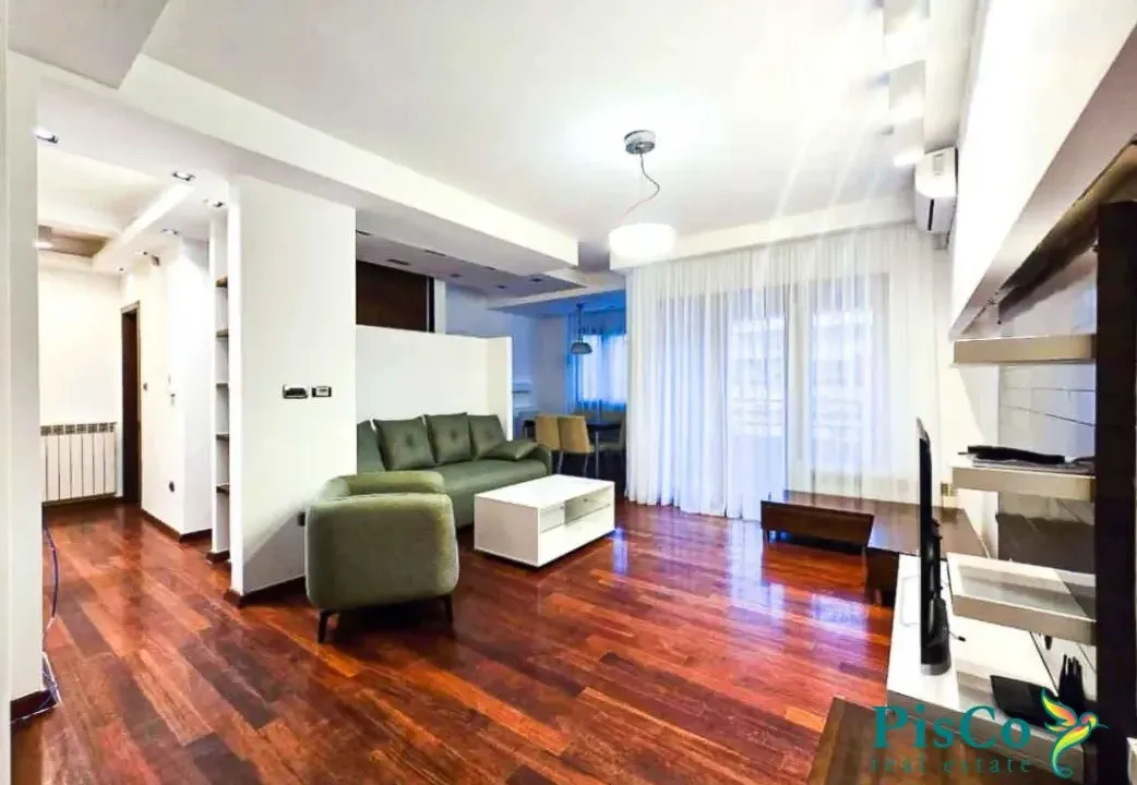 Izdavanje, dvosoban stan, 95m², Kruševac, Podgorica