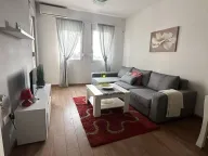 Izdavanje, dvosoban stan, 64m², City Kvart, Podgorica