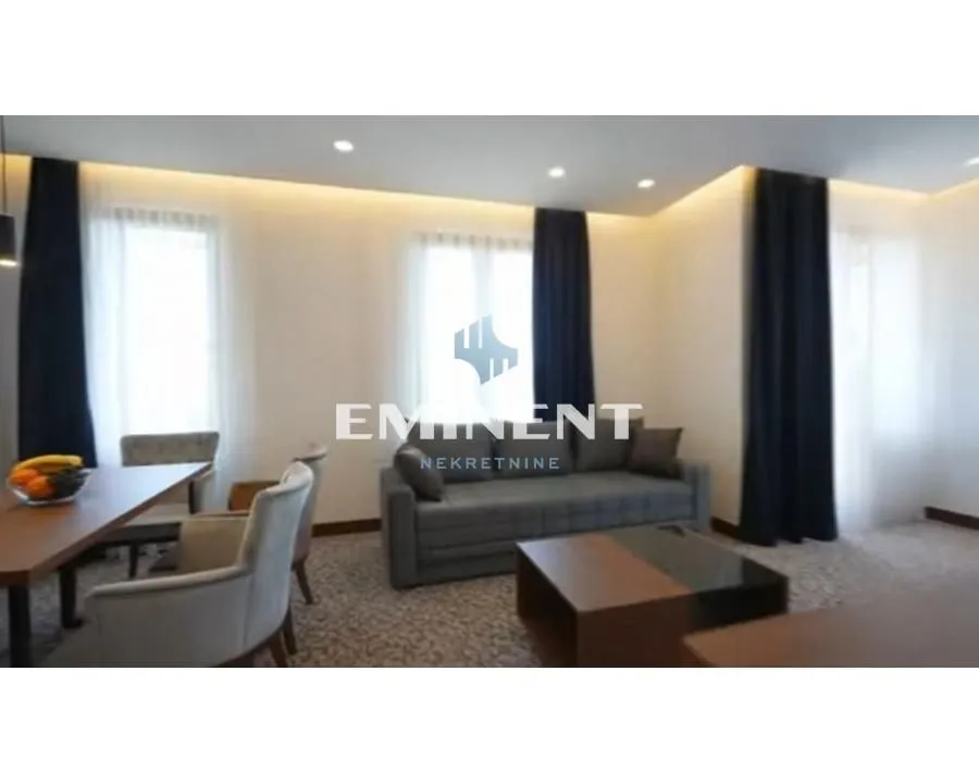 Prodaja, trosoban stan, 60m², Centar, Zlatibor