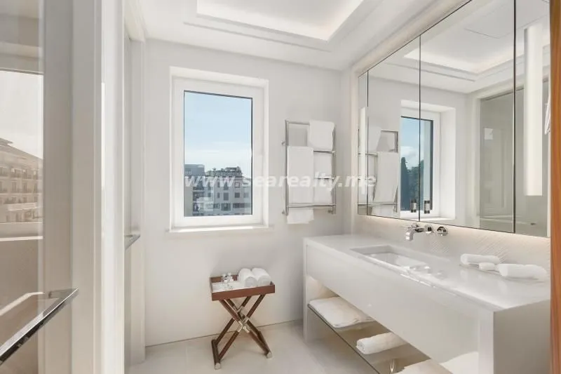 Prodaja, dvosoban stan, 174m², Porto Montenegro, Tivat