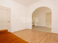 Izdavanje, kuća, 60m², Momišići, Podgorica - image 1