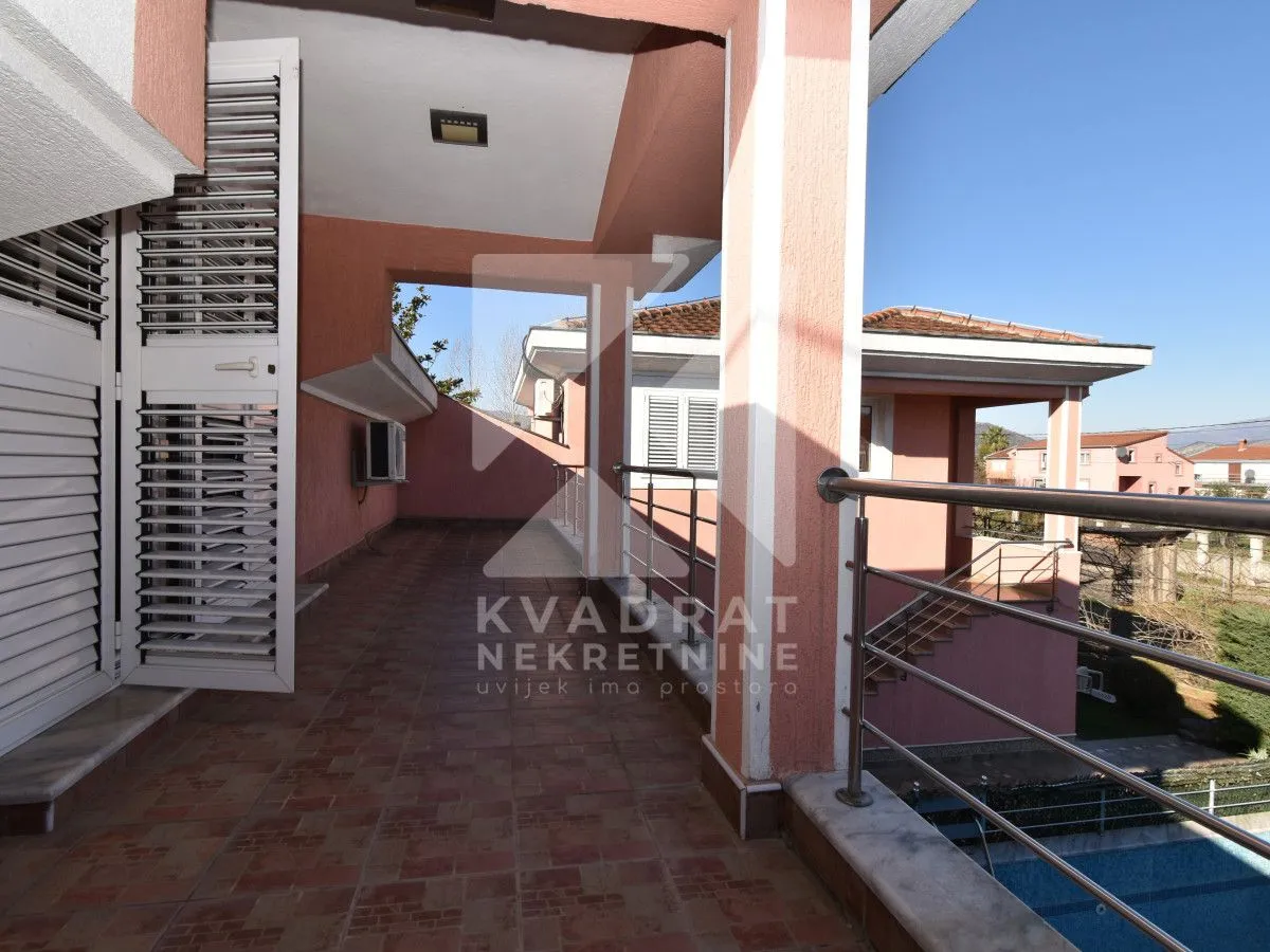 Rent, house, 300m², Donja Gorica, Podgorica