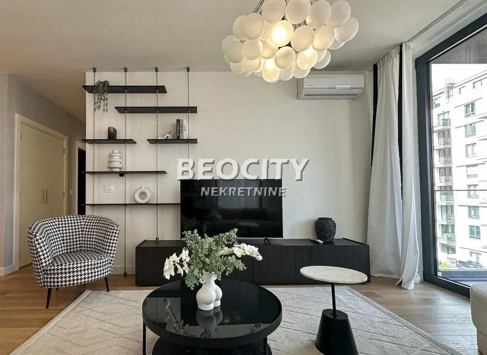 Izdavanje, trosoban stan, 86m², Beograd Na Vodi, Beograd
