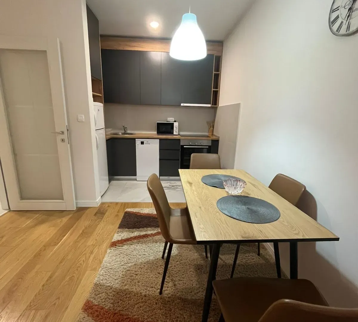 Prodaja, jednosoban stan, 49m², Central Point, Podgorica