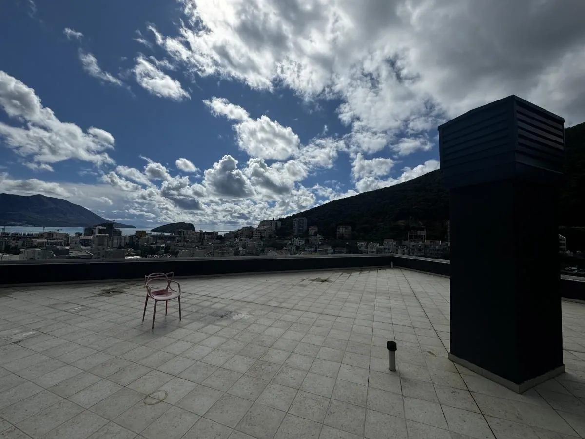 Prodaja, trosoban stan, 140m², Budva, Crna Gora