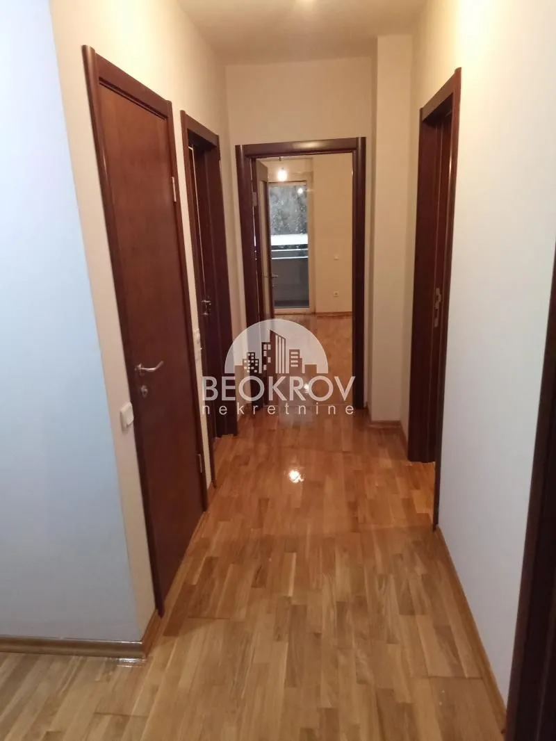 Sale, three bedroom apartment, 74m², Vračar Hram, Vračar Sve Podlokacije