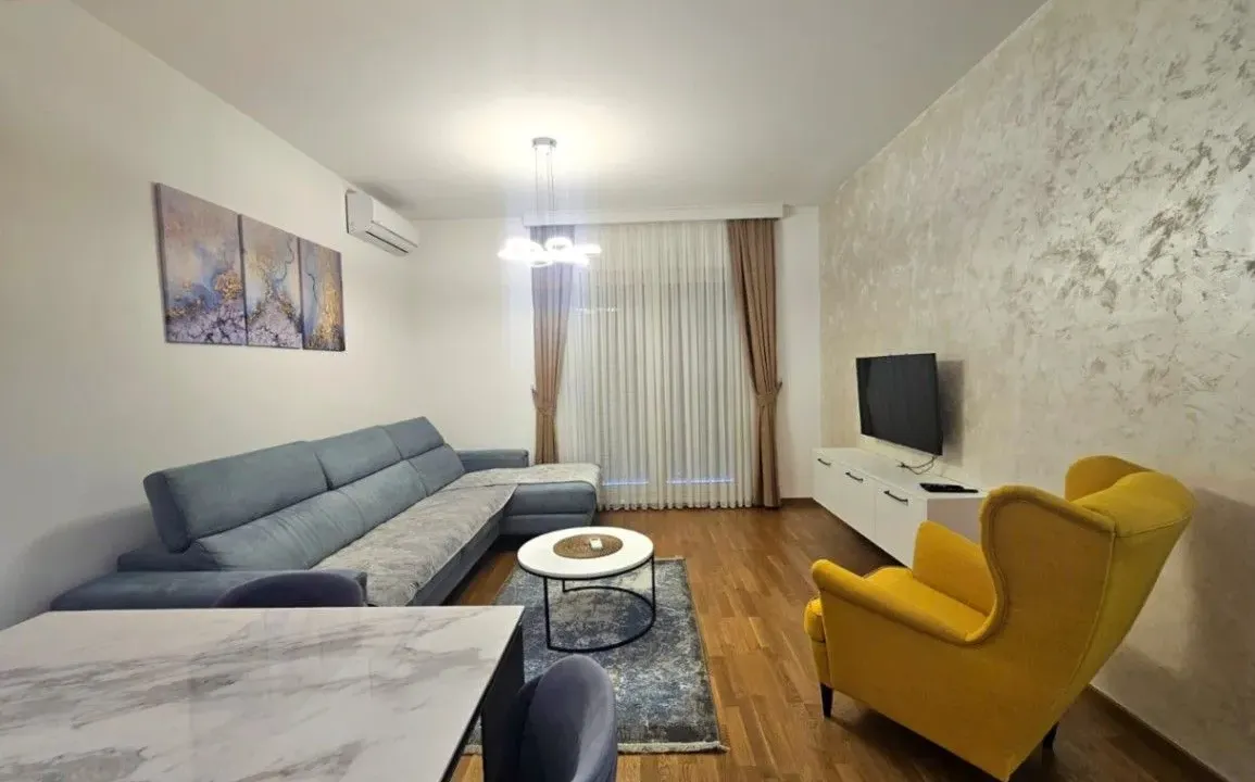 Izdavanje, dvosoban stan, 72m², Zabjelo, Podgorica