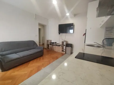 Rent, two bedroom apartment, 60m², Zvezdara Sve Podlokacije, Beograd - image 3