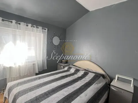 Prodaja, trosoban stan, 75m², Petrovaradin, Novi Sad - image 2