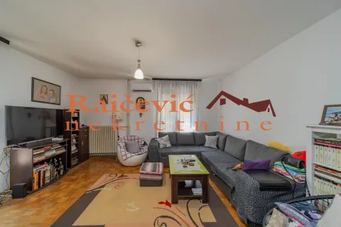Prodaja, četvorosoban stan, 108m², Rakovica, Beograd - image 2
