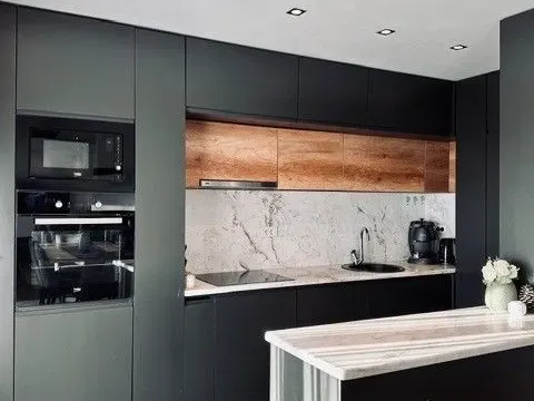 Izdavanje, trosoban stan, 130m², Mažina, Tivat - image 3