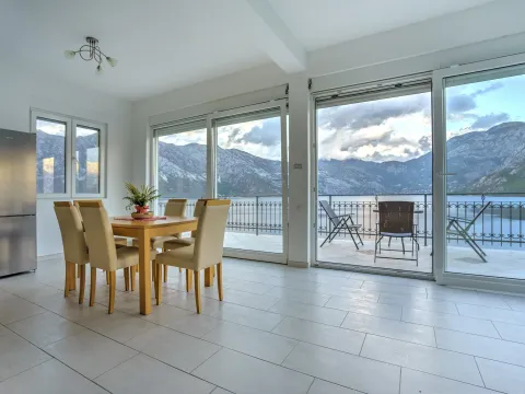 Sale, house, 358m², Kostanjica, Kotor - image 3