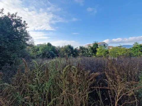 Prodaja, plac, 575m², Tivat, Crna Gora