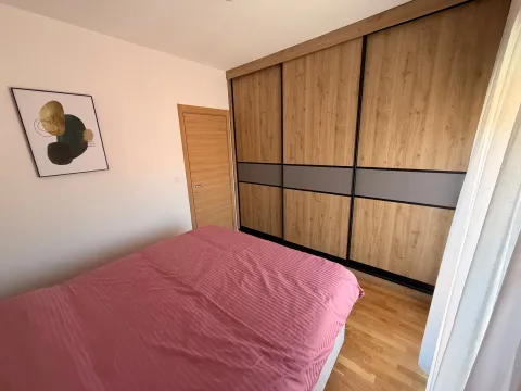 Izdavanje, jednosoban stan, 40m², Centar, Cetinje - image 6