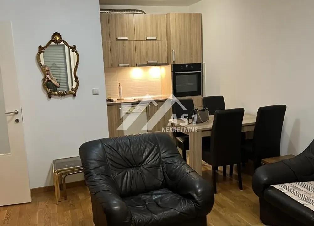Izdavanje, jednosoban stan, 42m², Nova Detelinara, Novi Sad Sve Podlokacije
