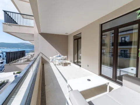 Prodaja, jednosoban stan, 81m², Porto Montenegro, Tivat - image 3