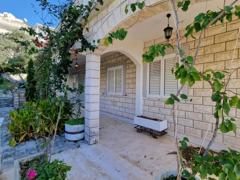 Rent, house, 240m², Sveti Stefan, Budva - image 2