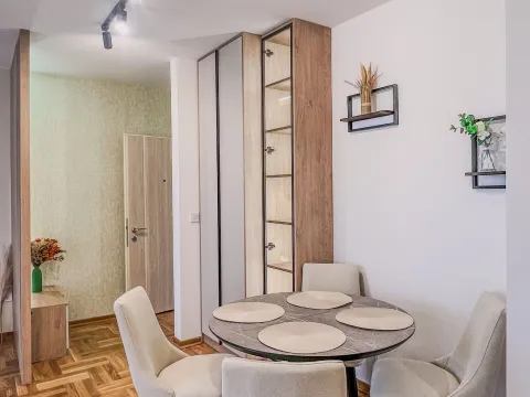 Sale, two bedroom apartment, 64m², Bečići, Budva - image 3