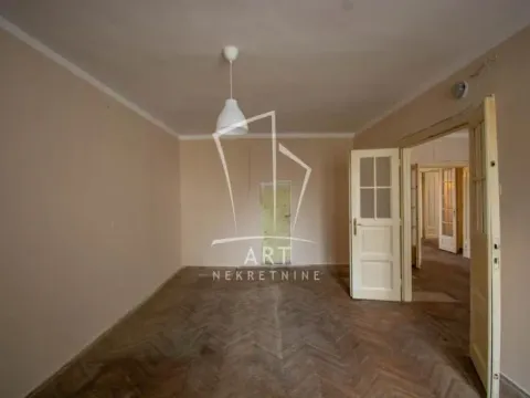 Prodaja, četvorosoban stan, 113m², Vračar Hram, Vračar Sve Podlokacije - image 8