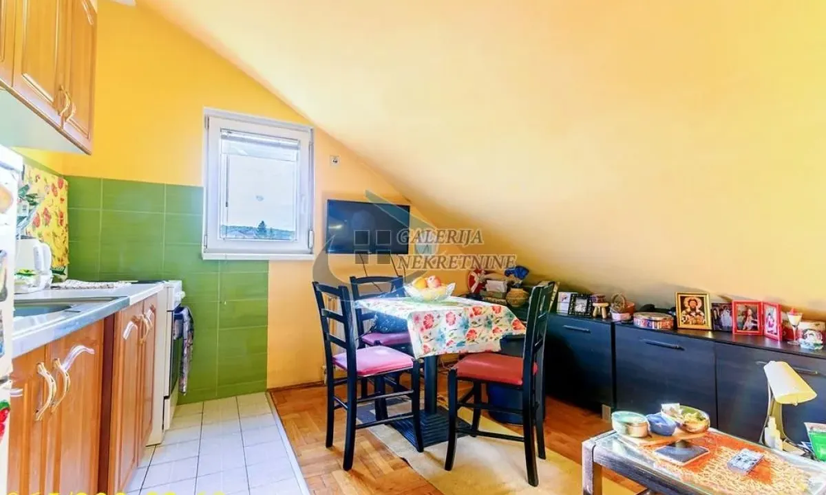 Prodaja, jednosoban stan, 31m², Kanarevo Brdo, Beograd