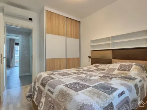 Prodaja, stan, 76m², Tivat, Crna Gora - image 6