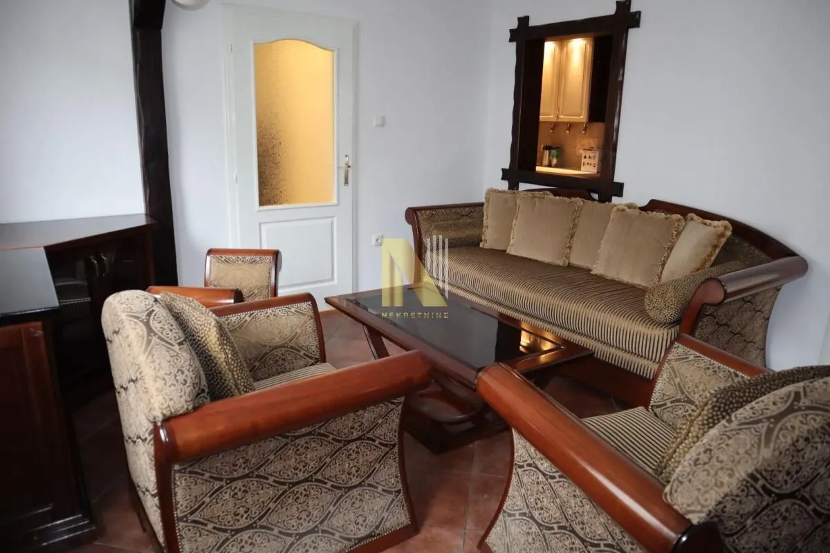 Izdavanje, dvosoban stan, 52m², Bulevar Oslobodjenja, Novi Sad Sve Podlokacije