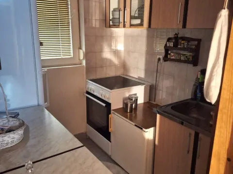 Izdavanje, garsonjera, 33m², Makedonsko naselje, Bar - image 4