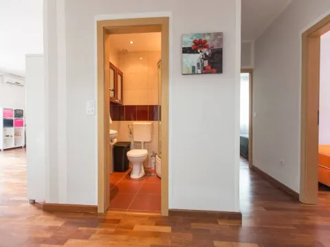 Sale, three bedroom apartment, 90m², Petrovac, Budva - image 13