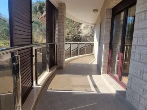 Prodaja, dvosoban stan, 130m², Bečići, Budva - image 2
