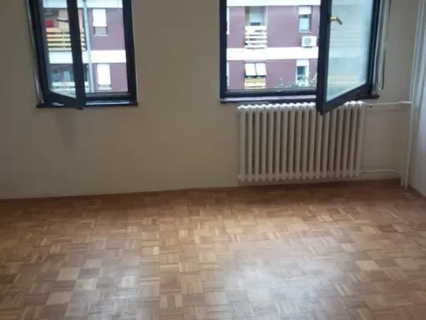 Izdavanje, jednosoban stan, 38m², Novo naselje, Novi Sad
