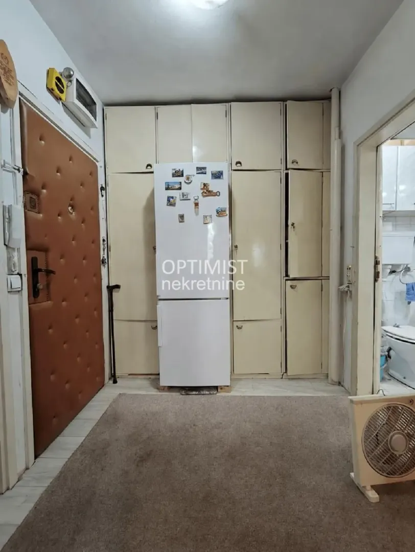 Prodaja, dvosoban stan, 51m², Banovo Brdo, Beograd