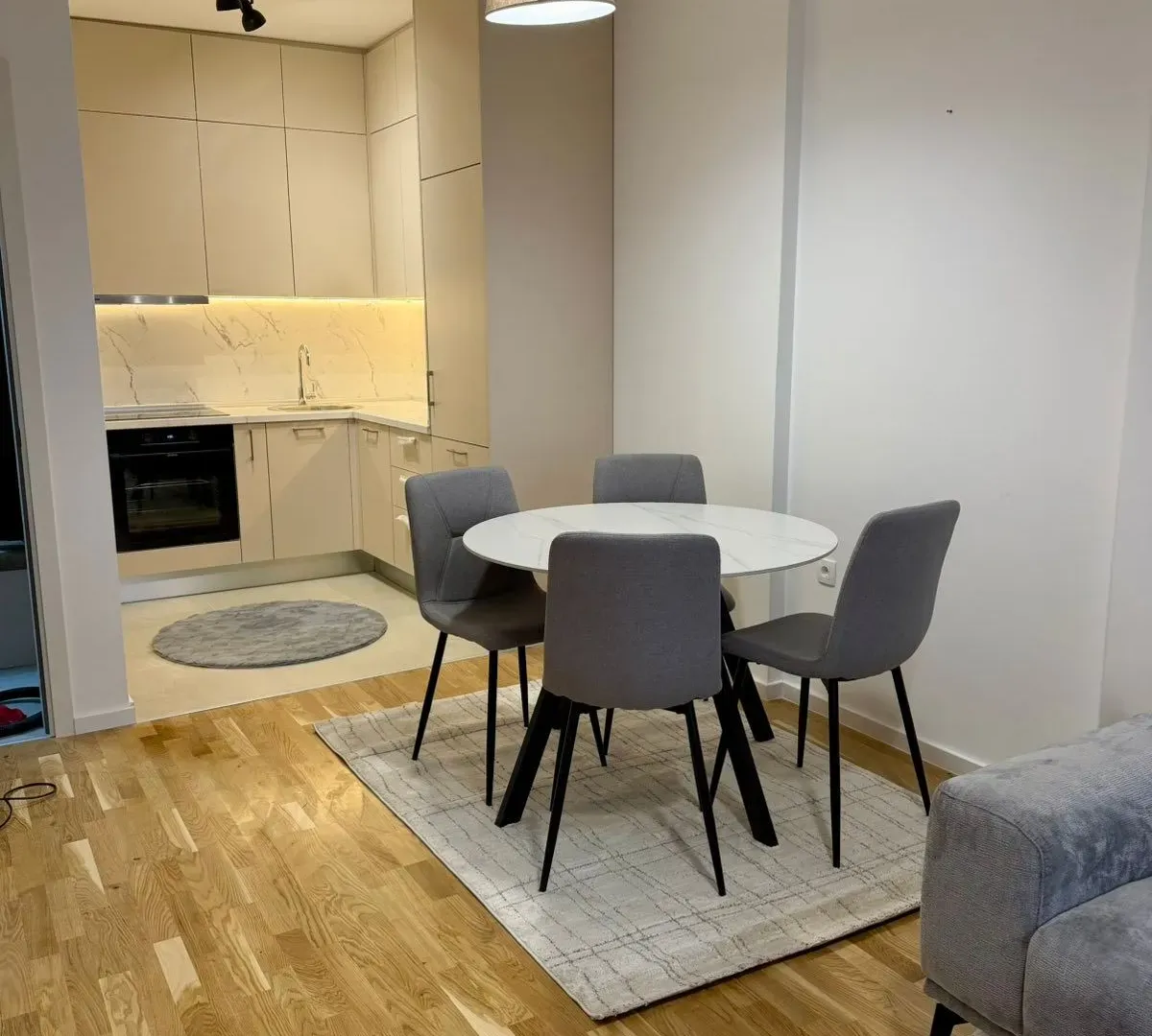 Rent, one bedroom apartment, 43m², Stari Aerodrom, Podgorica