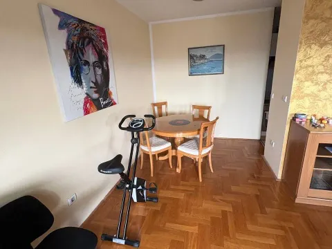 Sale, two bedroom apartment, 79m², Stari Aerodrom, Podgorica - image 3