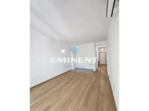 Rent, three bedroom apartment, 55m², Zemun Centar, Zemun Sve Podlokacije - image 4