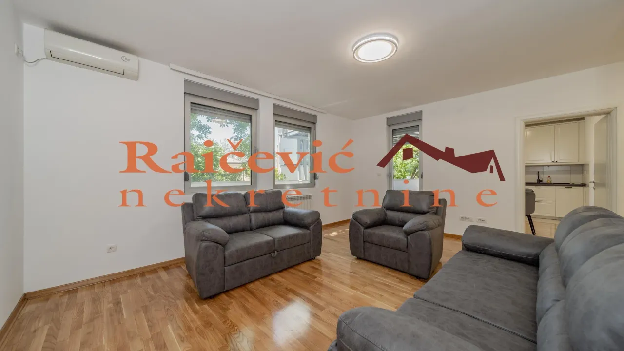 Izdavanje, trosoban stan, 117m², Voždovac Sve Podlokacije, Beograd