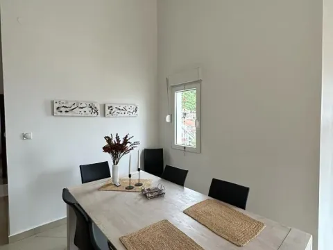 Sale, three bedroom apartment, 103m², Igalo, Herceg Novi - image 6