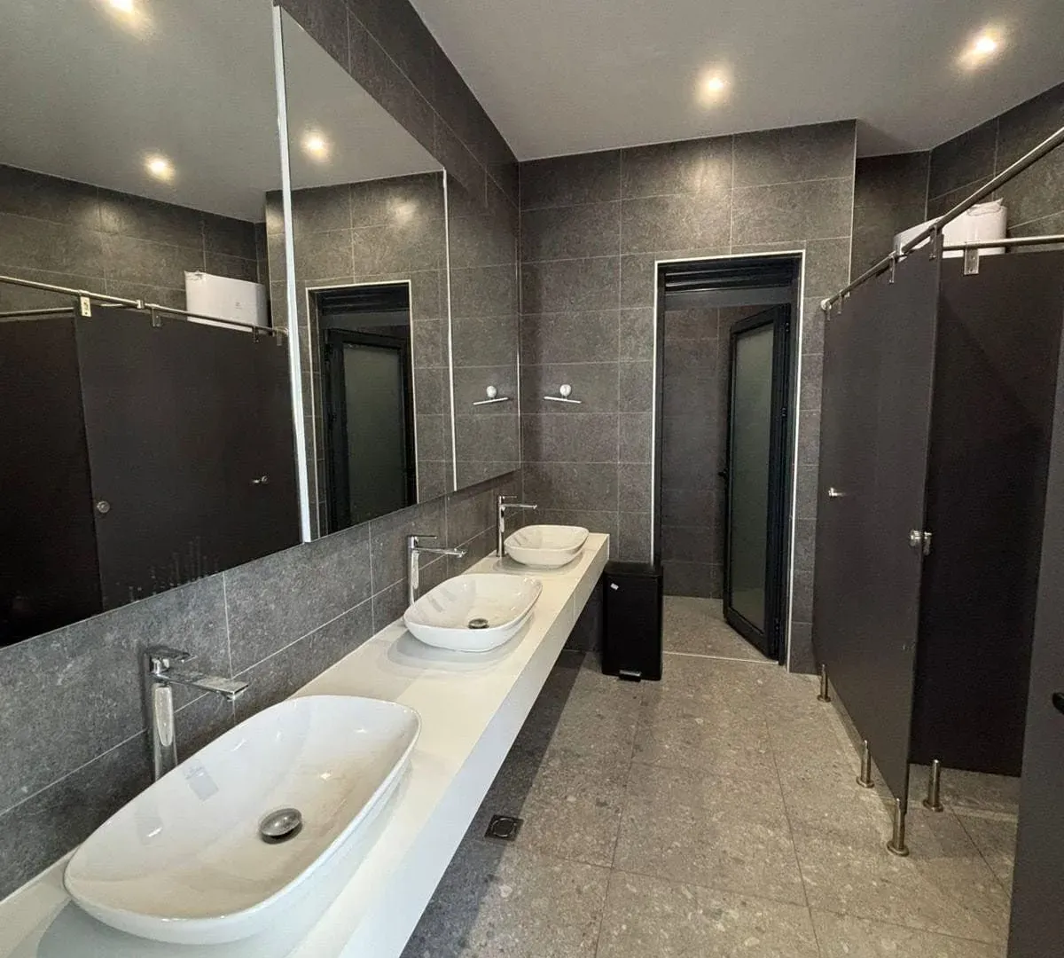Sale, one bedroom apartment, 69m², Bečići, Budva