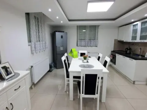 Izdavanje, kuća, 300m², Ledena Stena, Niš - image 4