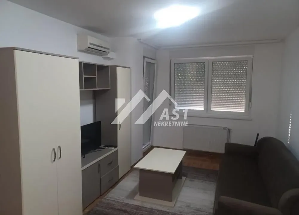 Rent, apartment, 27m², Adamovićevo Naselje, Novi Sad Sve Podlokacije