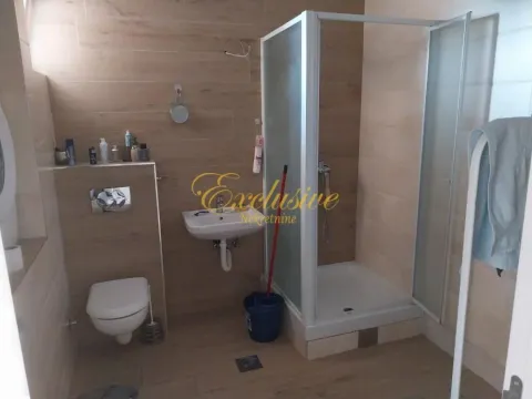 Prodaja, četvorosoban stan, 77m², Lekino Brdo, Voždovac Sve Podlokacije - image 4