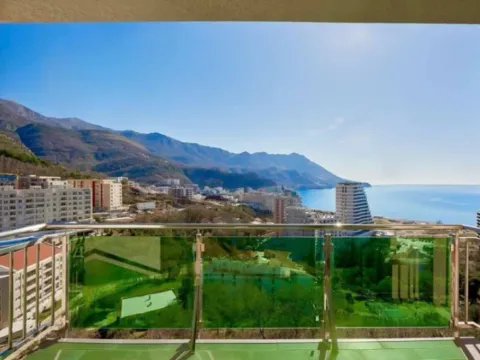 Sale, two bedroom apartment, 63m², Bečići, Budva