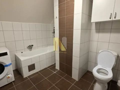 Izdavanje, četvorosoban stan, 81m², Bulevar Evrope, Novi Sad Sve Podlokacije - image 14