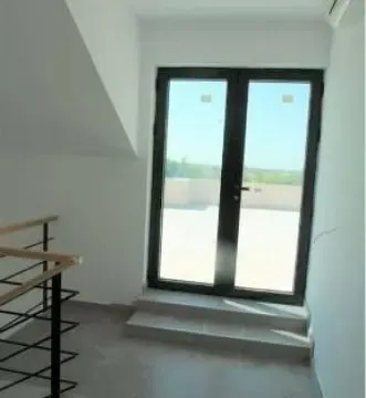 Izdavanje, poslovni prostor, 230m², Altina, Beograd - image 8