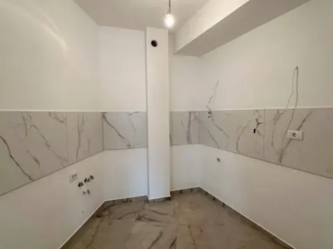 Prodaja, jednosoban stan, 57m², City Kej, Podgorica - image 8